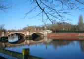 Lutherbrücke am Schloss Bellevue