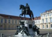 Run and see the monument to the Great Elector in front of Schloss Charlottenburg
